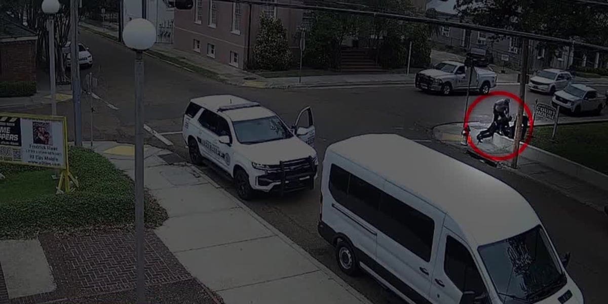 Adams County sheriff stops robbery suspect in dramatic confrontation caught on camera