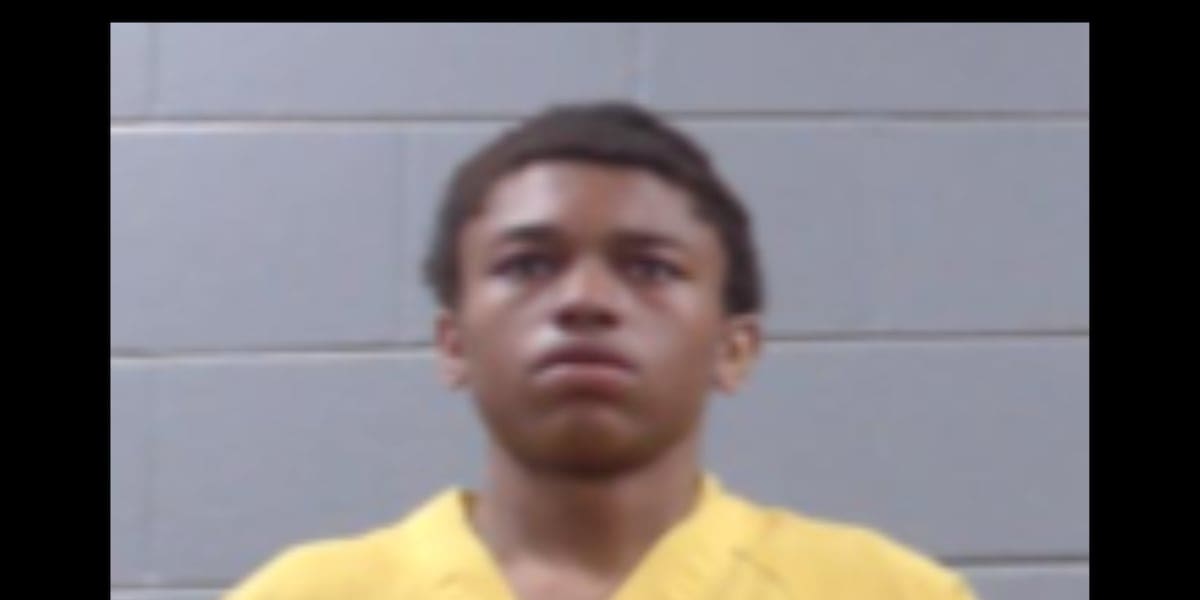 2 dead, suspect identified after Simpson County standoff